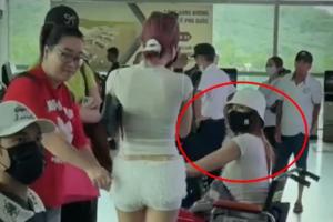 Ninh Dương Lan Ngọc ngồi xe lăn ở sân bay, chính chủ nói gì?