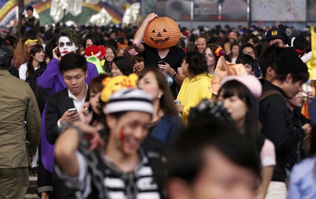 Nhật Bản khuyến cáo không tụ tập trên giao lộ Shibuya dịp Halloween